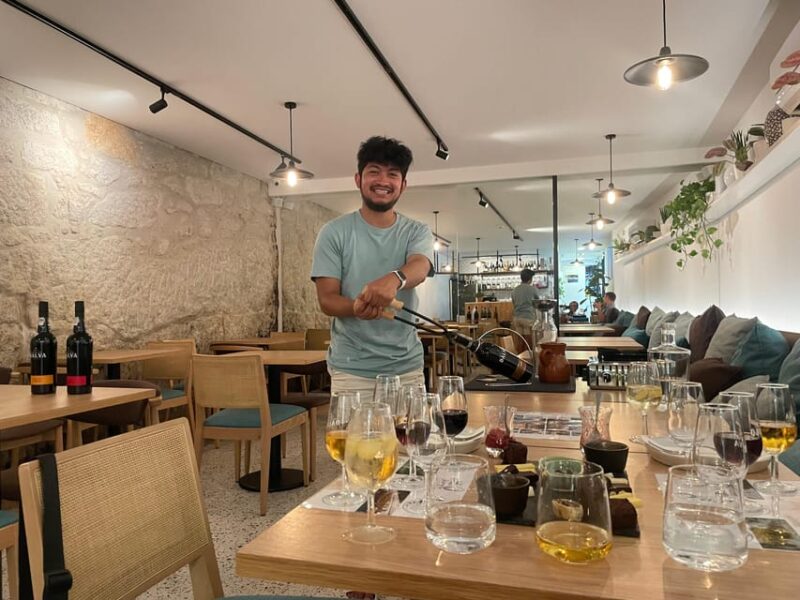 5 pairings ports wines with a Sommelier - Accessibility and Flexibility of Booking