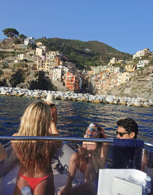 5 terre, escursione in barca con snorkeling e snack a bordo - Tasting Ligurian Flavors on Board