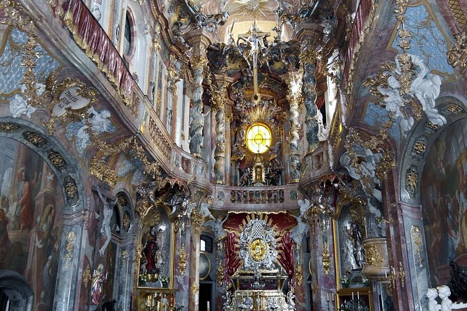 5 Top Churches in Munich Private Walking Tour - Climb to the Top of St. Peter’s Tower
