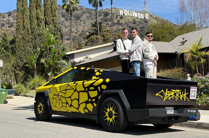 50min Driving Tour: Explore Hollywood in Cybertruck - Hollywood Sign Photos and Scenic Views at Hollywood Lake