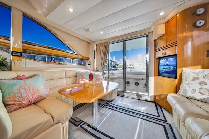 55ft 1 Hour FREE Miami Yacht Rental 3 to 6 Hours 13 People - Additional Inclusions and Practical Details