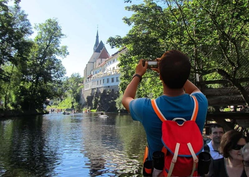 5h All-in SUMMER Tour River Cruise, Castle, Lunch & Treats - Exploring eský Krumlovs Historic Center