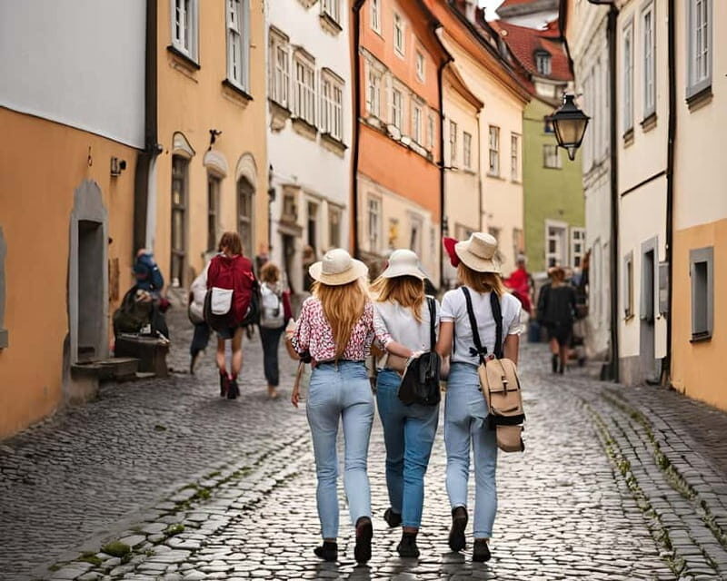 5h All-in SUMMER Tour River Cruise, Castle, Lunch & Treats - Scenic Vltava River Cruise on a Timber Raft