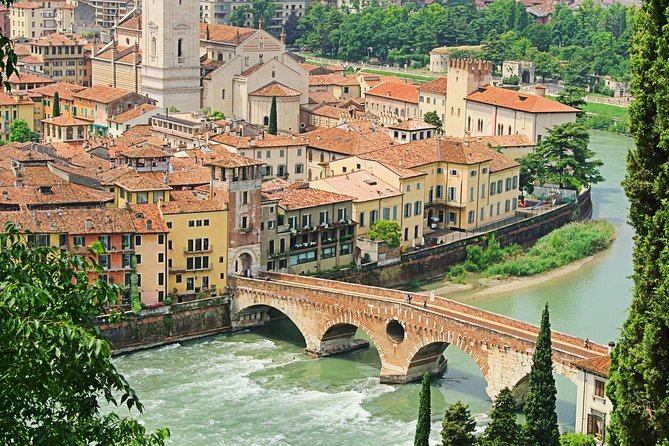 6-Day Italian Lakes, Milan with Bernina Express Train Experience - Exploring Lake Como and Bellagio