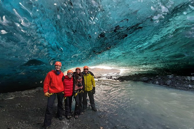 6-Day Minibus Tour Around Iceland from Reykjavik - Day 3: Visiting Jökulsárlón Glacier Lagoon and Ice Caves