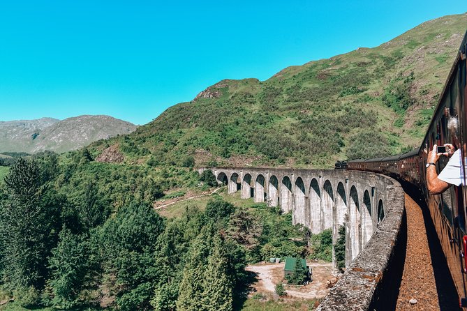 6-Day Outer Hebrides, Isle of Skye & optional 'Hogwarts Express' - Cross to the Outer Hebrides: Ullapool, Stornoway, and Harris