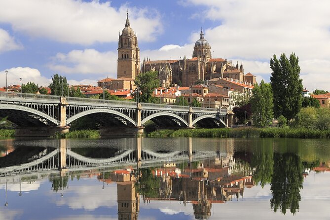 6 Day Portugal Tour including Lisbon and Fatima from Madrid - Arrival in Lisbon and Nightlife