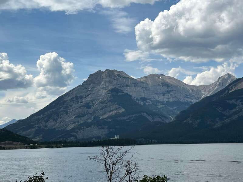 6-Hour Private City Tour Drive to Calgary Tower - Key Points