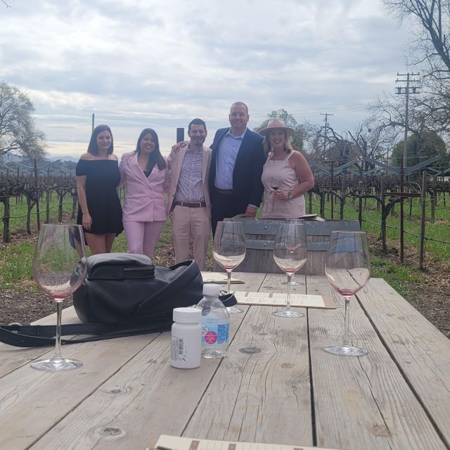 6 Hour Private Limousine Wine Tour - All-Inclusive Transportation and Comfort