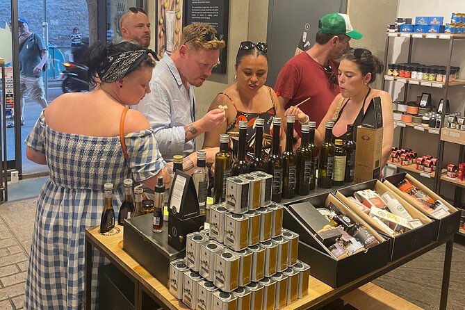 6-Hour Private Walking Tour in Barcelona - La Rambla and the Historic Market Experience