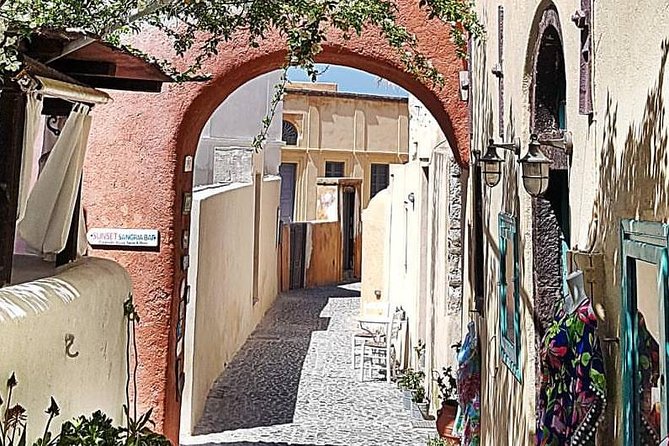 6 hours - Semi Private Island Tour with Wine Tasting and Food Pairing - Discovering Megalochori, the 17th-Century Village