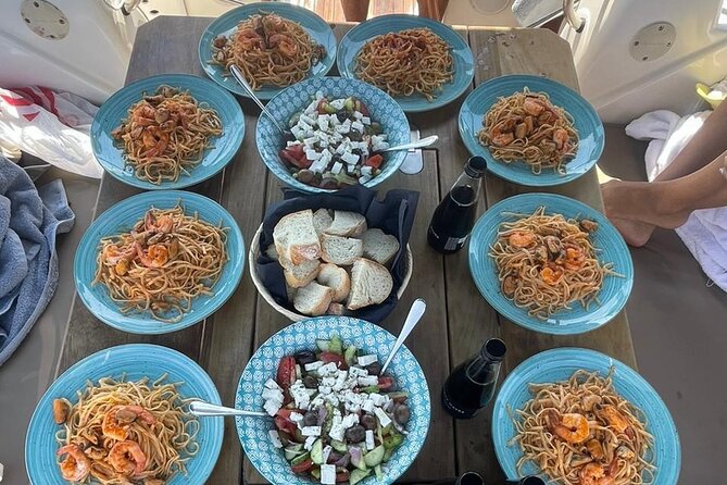 6 Hours Tour to Delos and Rhenia Islands with Sailing Yacht - Group Size and Customer Experience