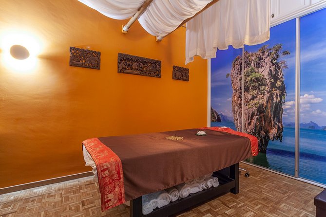 60 min Foot and Leg Massage at THAI SPA MASSAGE BARCELONA - Who Will Appreciate This Experience Most