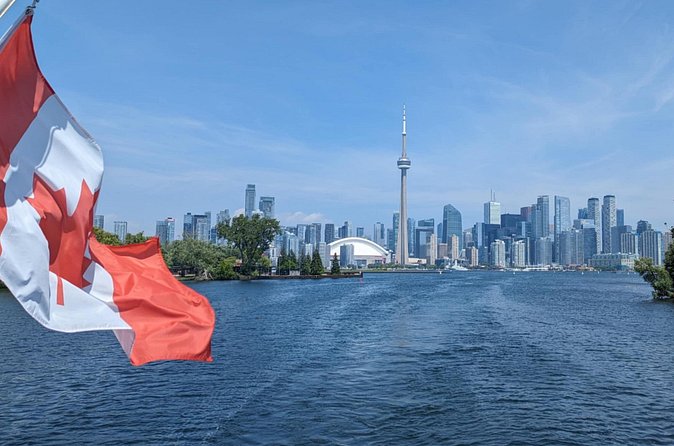 60-Minute Toronto Sightseeing Harbour Tour - The Multilingual Audio Narration Enhances the Experience