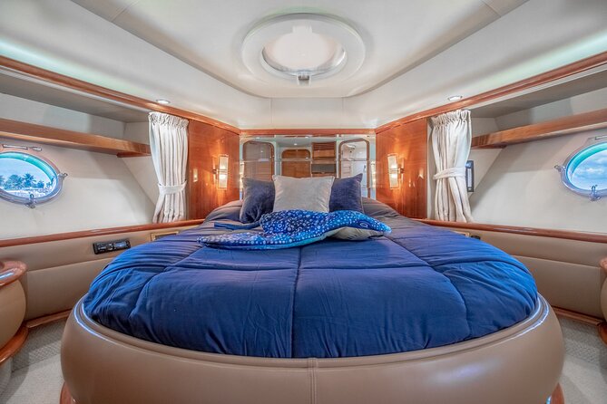 62' Azimut Yacht Charter - Onboard Amenities and Whats Included