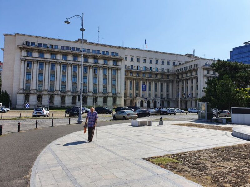 6h Communism Tour in Bucharest with Ceausescu Mansion - Exploring Victory Avenue and French Architecture