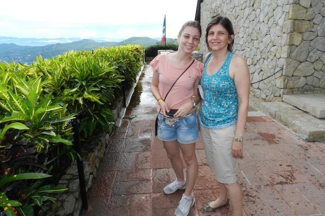 6Hr Cruise or Hotels City Tour, Divers, Baby Turtles Peace Chapel - Transport, Group Size, and Guide Expertise