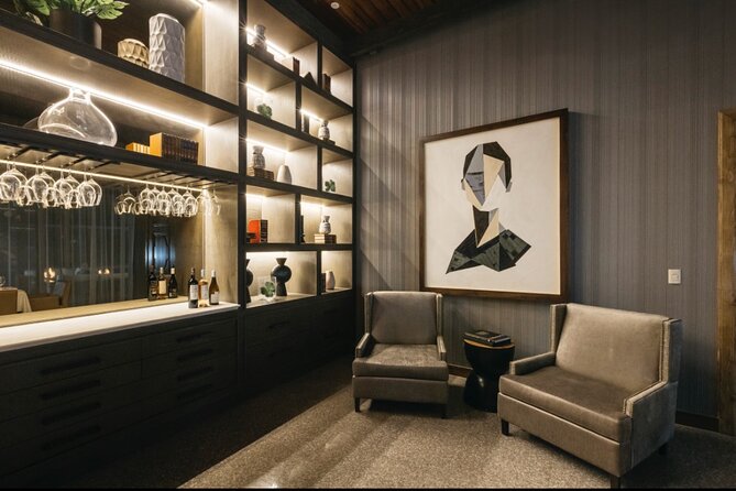 7 Course Luxury Menu & Wine Pairing Experience at a Local Winery - Inside Tres Raíces Winery: Architecture, Art, and Views