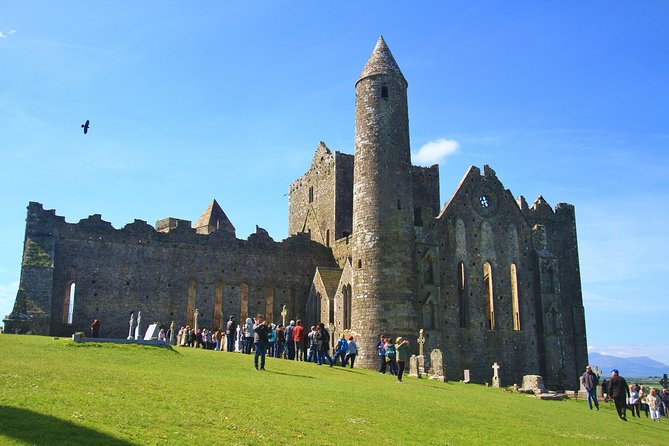 7-Day Ireland to Island Small Group Tour from Dublin - Starting from Dublin: The Tour Begins with Historic Landmarks