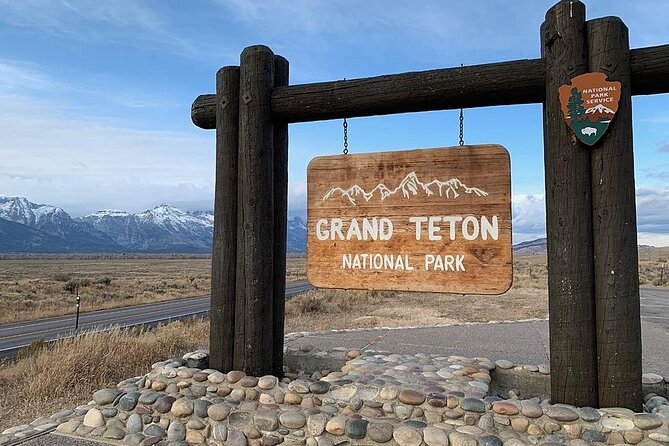 7 -Day Tour from Las Vegas to Yellowstone National Park - Devils Tower, Mount Rushmore, and Crazy Horse on Day 4