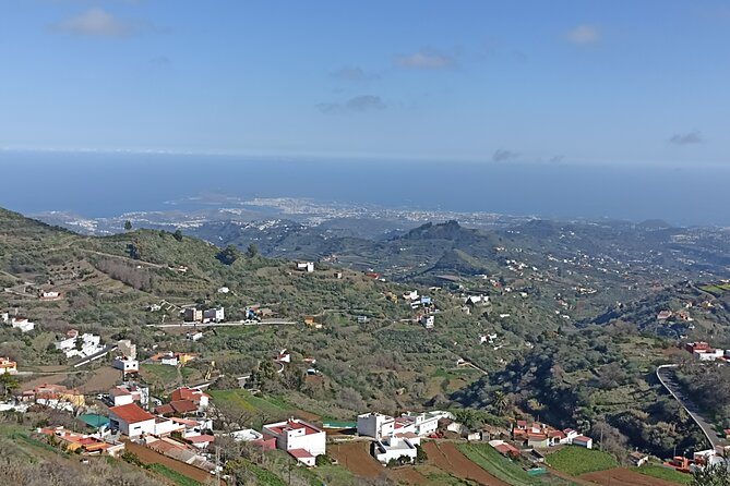 7-Hours Private Tour Volcanoes and Wine Region in the Canary Islands - Starting the Day with the Caldera de Bandama