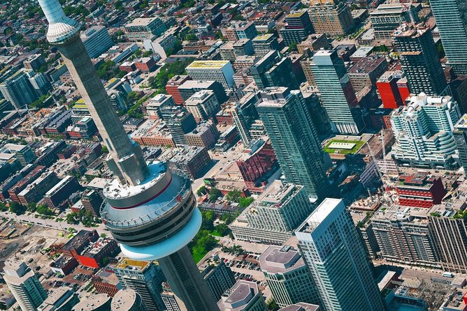 7-Minute Helicopter Tour over Toronto - The Route: Covering Toronto’s Key Landmarks