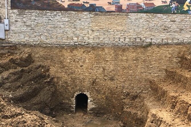 70-Minute Guided Downtown Eureka Springs Walking Tour - The Guide’s Style and Group Dynamics