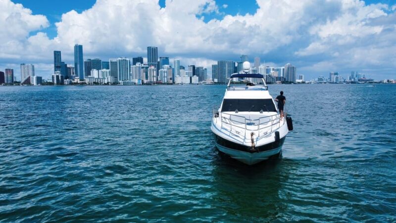 70ft Azimut available in Miami for up to 13 people. - Frequently Asked Questions