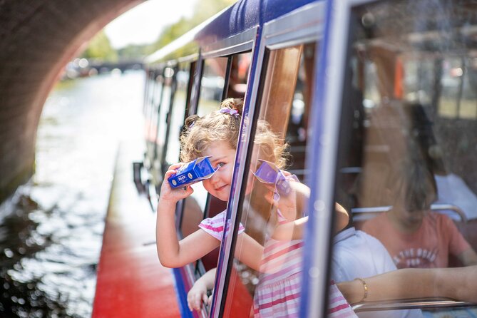 75-minute Amsterdam Canal Cruise by Blue Boat Company - Family-Friendly Features and Kid’s Experience