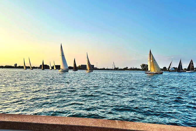 75 Minutes Detroit River, Belle Isle Breeze Electric Cruise - Who Will Love the Detroit River Electric Cruise?