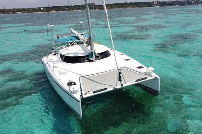 7hrs / 46ft Catamaran Private Charter From Cancun to Isla Mujeres - Key Points
