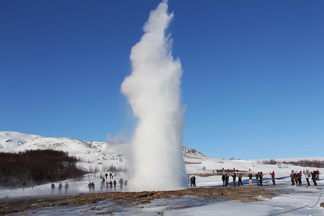 8-Day Small Group Tour Around Iceland in Minibus from Reykjavik - Visit the Glacial Wonders of Jökulsárlón and Crystal Ice Caves