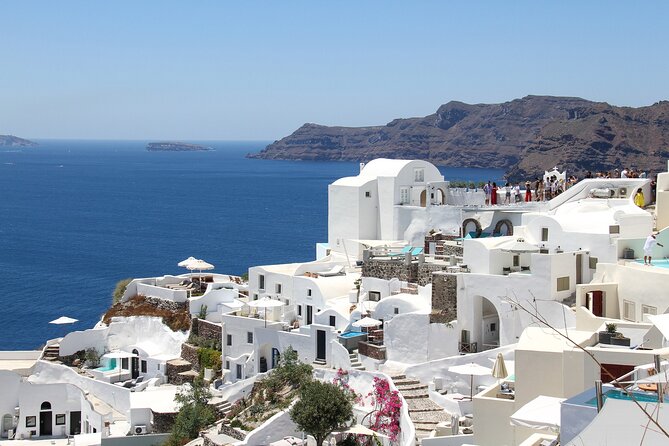 8 Day Tour in Delphi, Meteora & Tour in Santorini from Athens - Explore Greece in Comfort with an 8-Day Private Tour