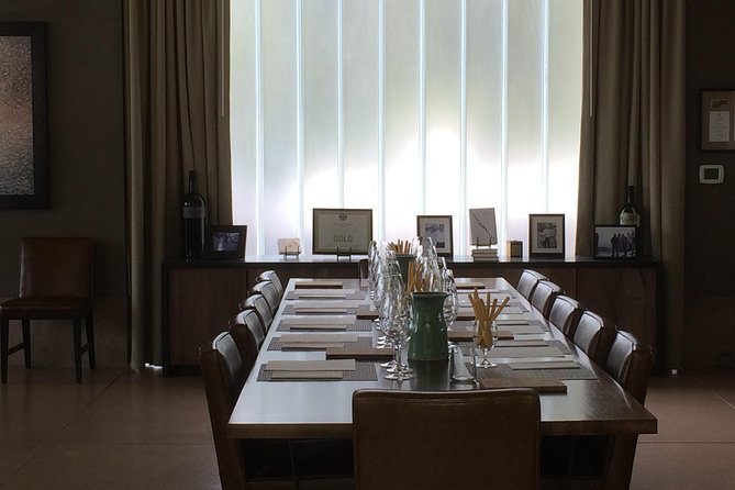 8-Hour Exclusive Wine Tour Experience for up to 6 Guests / Napa-Sonoma - How This Tour Stands Out: Customization and Insider Access