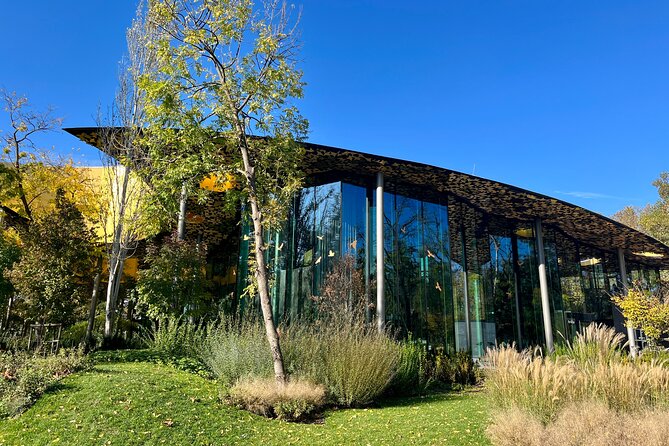 8-hour private Budapest city tour by car / minivan - Gellért Hill and the Citadel Lookout