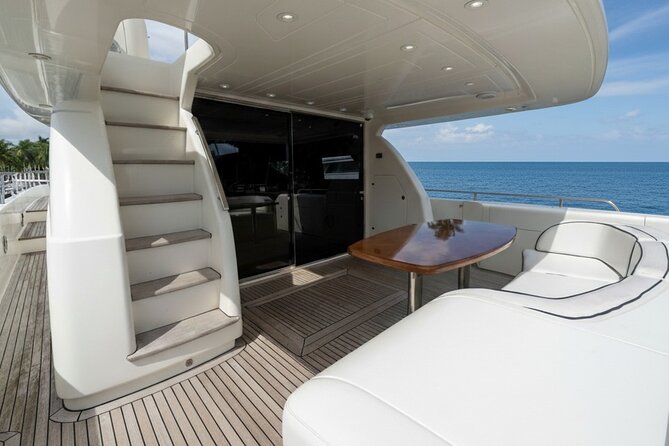 80ft Ulisse + Free Hour | Miami Yacht Rental | 3 - 8 Hrs | 13 ppl - Who Will Love This Yacht Rental?