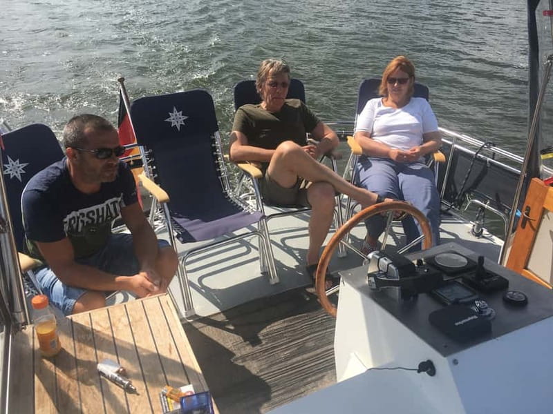 8h Private Wannsee Lake and Werder Yacht Cruise - Key Points