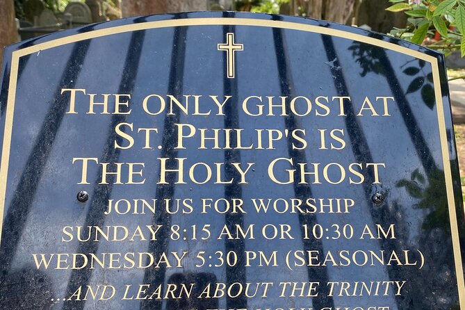 8pm Holy City Hauntings Tour - The Haunted Meeting Street Inn