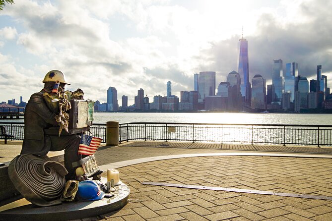 9/11 World Trade Center Walking Tour with Museum Tickets - The Guided Tour of the World Trade Center Memorial and Self-Guided Museum Visit