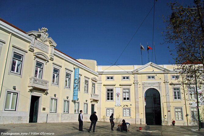 9 hours Lisbon Private Tour of Palaces, Monasteries, and Churches - The Iconic Belem Tower and Its Gardens