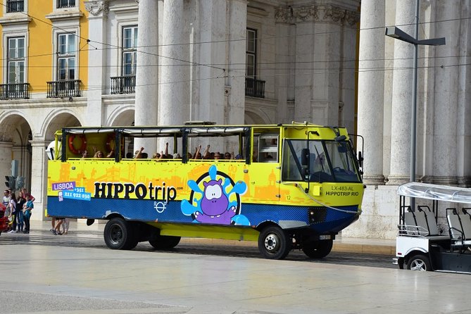 90 Minute Amphibious Sightseeing Tour in Lisbon - The Guides and Their Lively Commentary