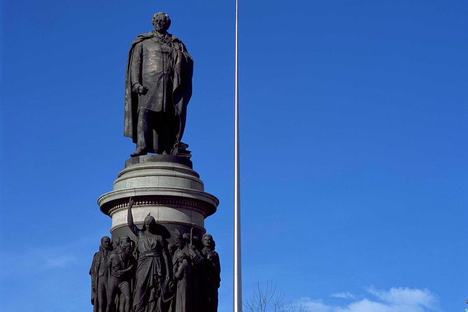 90 Minute Dublin Walking tour and Sightseeing tips - From Monastery to Modernity: Trinity College and College Green