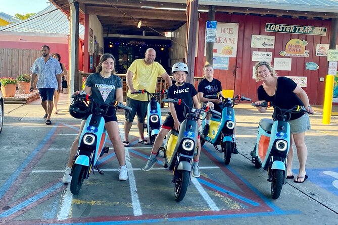 90 Minute Guided Moped Tour in Naples Florida - Exploring Downtown Naples on Electric Mopeds