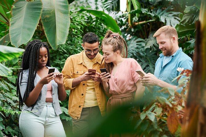 90 minutes Self-Guided Walking tour with puzzles in Leiden - Crossing the Iconic Rapenburg: Leiden’s Famous Canal Street