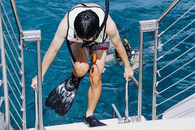 9am Turtle Canyon Snorkel Adventure - Meeting the Crew at Waikiki’s Kalia Road