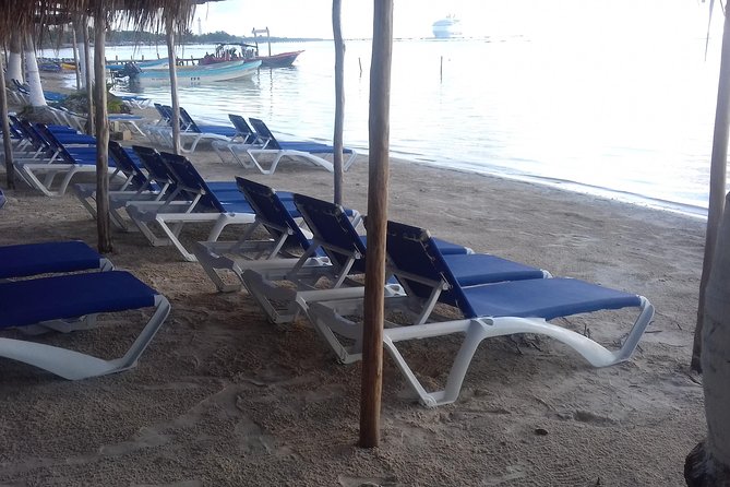 A beach day with open bar, lunch and snorkeling LOS ARRECIFES RESTAURANT - Drinks on the Beach: Unlimited National Beers and Mixed Drinks