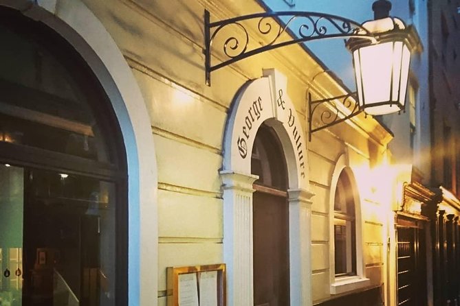 A Christmas Carol and Charles Dickens Old London Walking Tour - The Experience of a Private Guided Tour