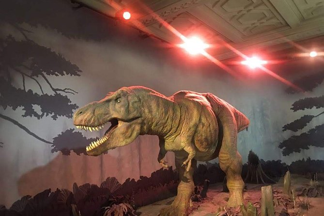 A Day at the Museum - Natural History Museum London - What Makes the Dinosaur Collection a Highlight