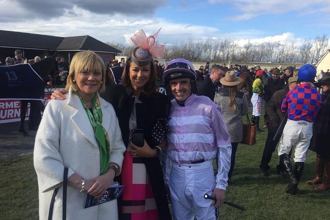 A Day At The Races & the Horse Lovers Tour - A Detailed Look at the Horse Lovers Tour in Dublin
