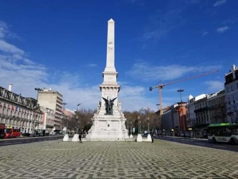 A Day in Lisbon: Private Tour - The Logistics and Group Size: Private and Intimate